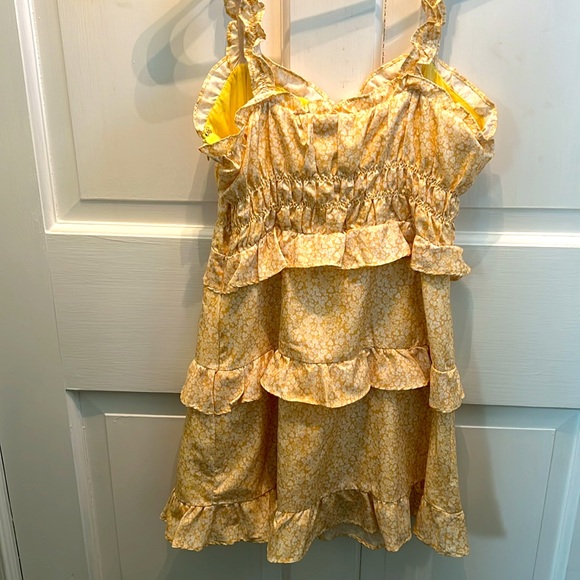 NWOT Polly Yellow and White Sundress - Picture 4 of 6